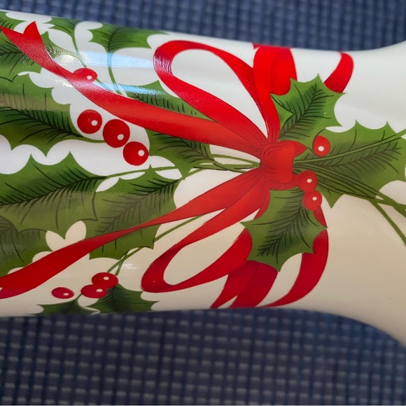 Mount Clemens Pottery Ribbon and Holly Tall Vase - Picture 6 of 7